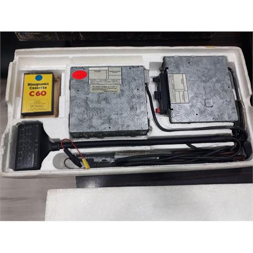 رادیو ضبط و پخش آکبند Blaupunkt Berlin Electronic 1975 | خارجی (وارداتی) | سایت تخصصی اتومبیل و اتومبیلرانی ایران 