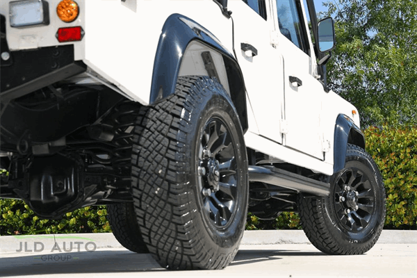 1992،Land Rover Defender 110 19
