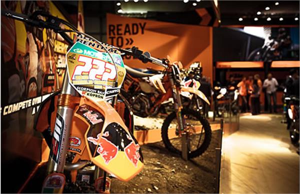 نمایشگاه موتورسیکلت 27