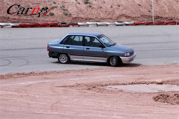 حرکات نمایشی و دور مارشال در پیست  19