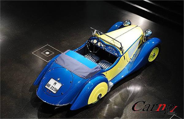 اتومبیل کلاسیک ب ام و  7