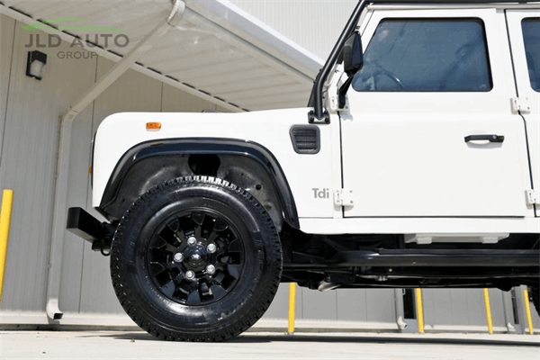 1992،Land Rover Defender 110 13