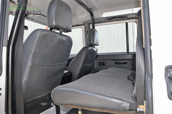 1992،Land Rover Defender 110 20