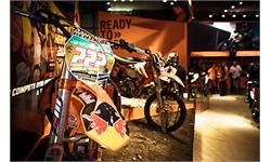 نمایشگاه موتورسیکلت 27