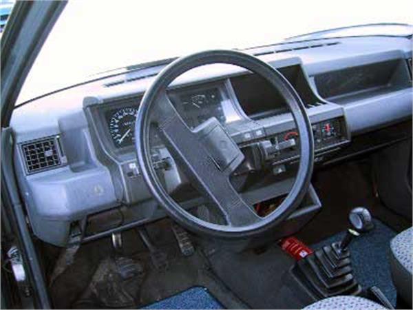 Renault R5 photo 9
