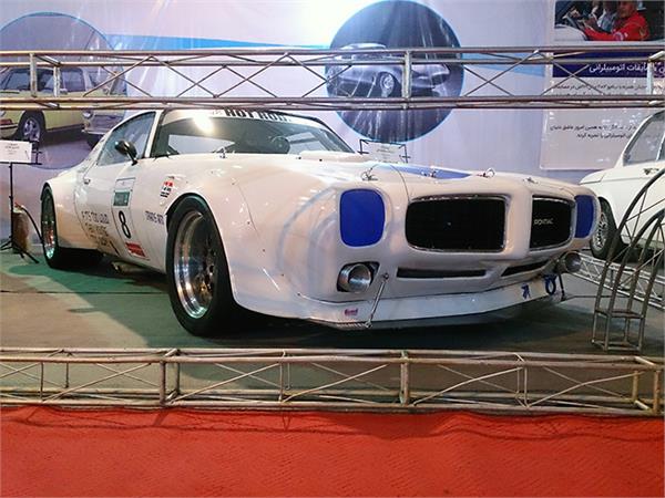 classic car in iran  61