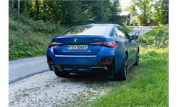 BMW i4 12