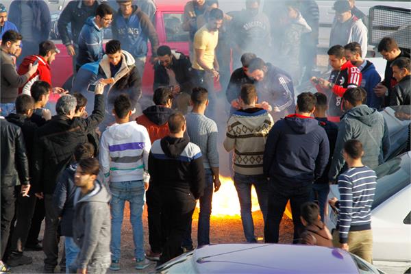 iran classic car site 13