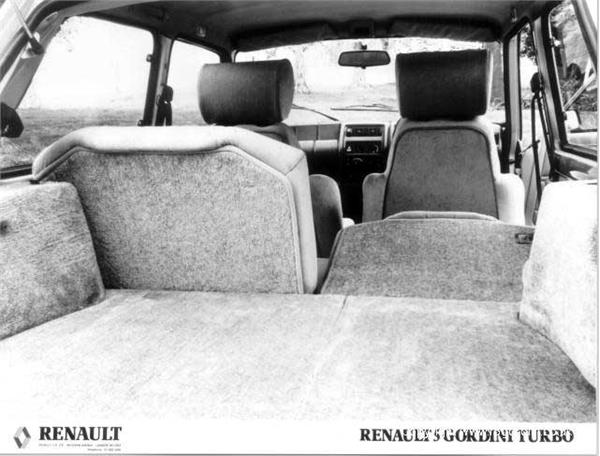 Renault R5 photo 15
