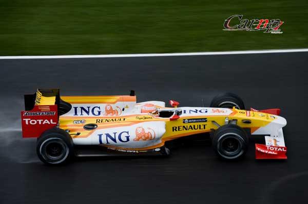 bmw-renault-f1-2009 11