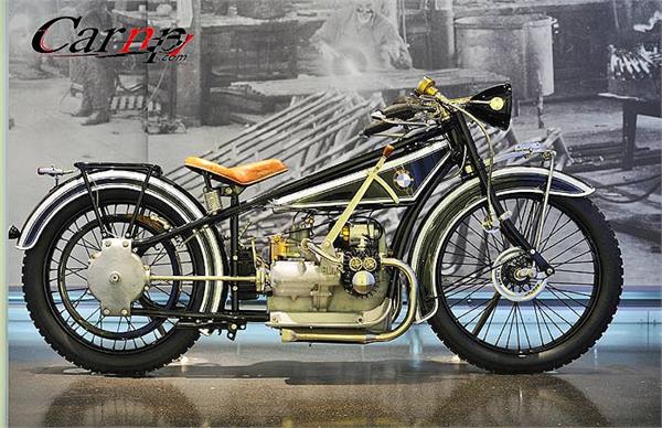 اتومبیل کلاسیک ب ام و  12