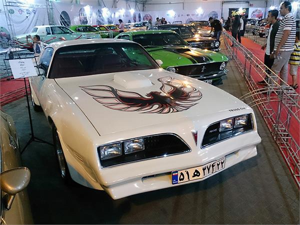 classic car in iran  37