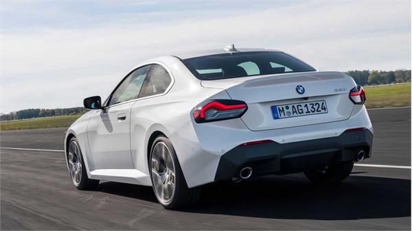 2022-bmw-m240i 9