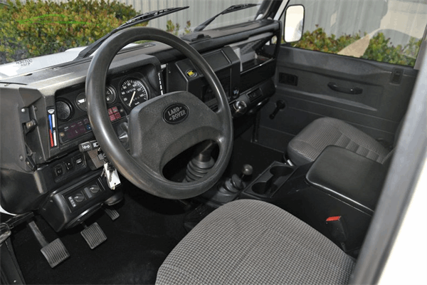 1992،Land Rover Defender 110 27