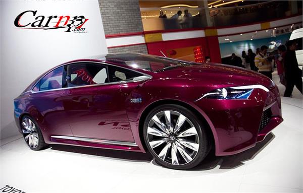 نمایشگاه اتومبیل  1