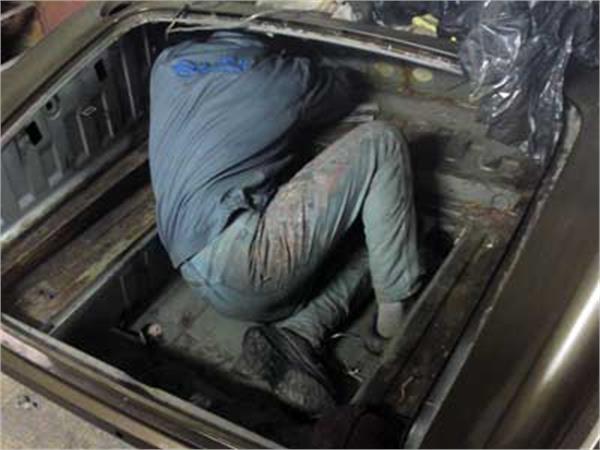 چرم داخل کابین  3