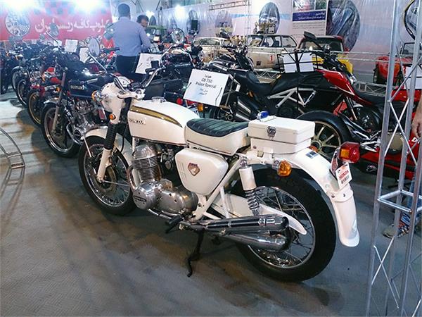 classic car in iran  33