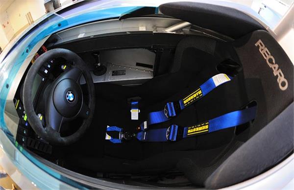 اتومبیل کلاسیک ب ام و  9