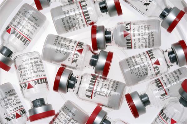 عکاسی صنعتی داخل استودیو 12