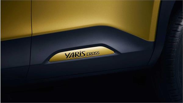 toyota yaris 8
