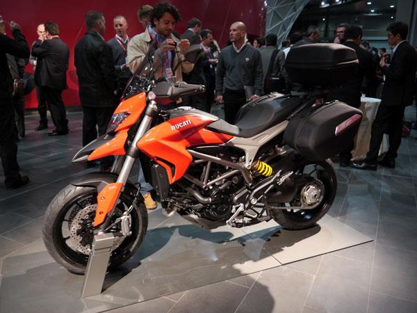 نمایشگاه موتورسیکلت 5