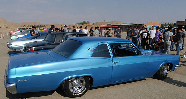 هشت سیلندر 12