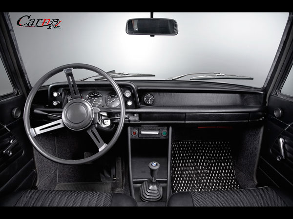 ب ام و 2002  bmw 2002   13