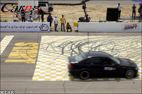 iran car park drift 13