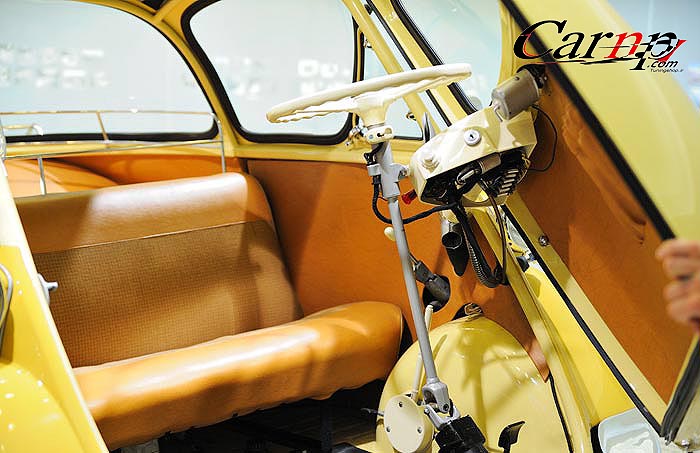 اتومبیل کلاسیک ب ام و  6