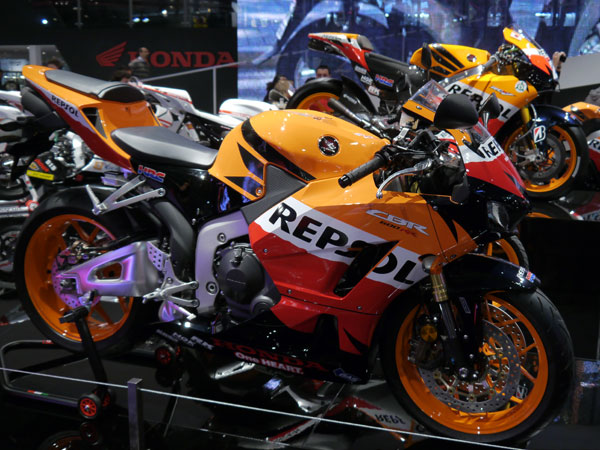 نمایشگاه موتورسیکلت 9