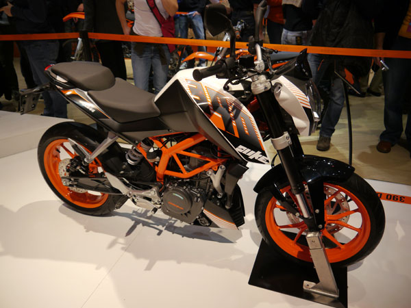 نمایشگاه موتورسیکلت 12