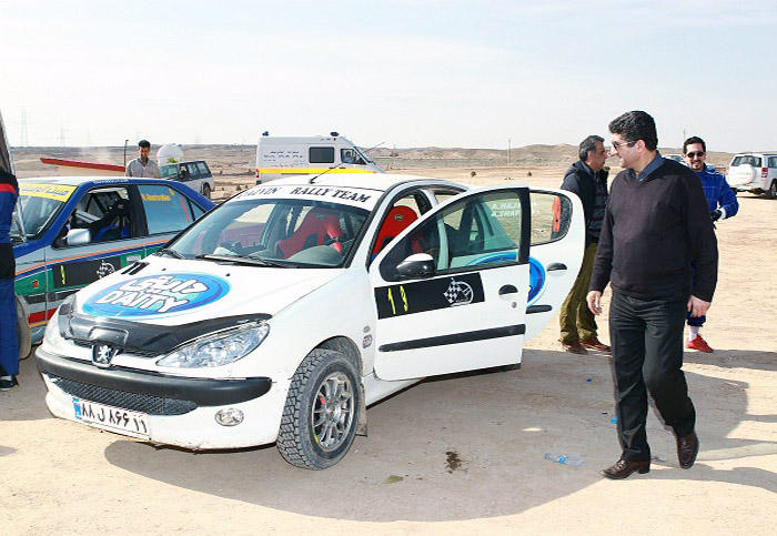 مسابقات رالی  4