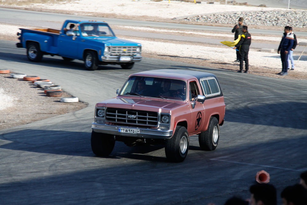 iran classic car site 17