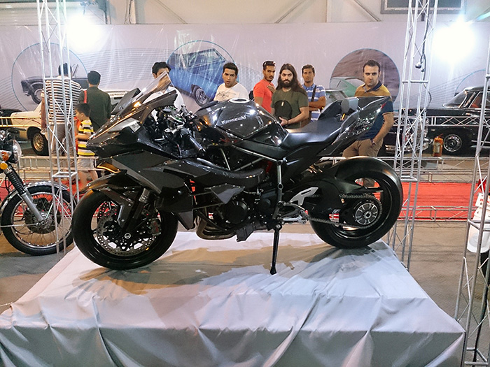 classic car in iran  29