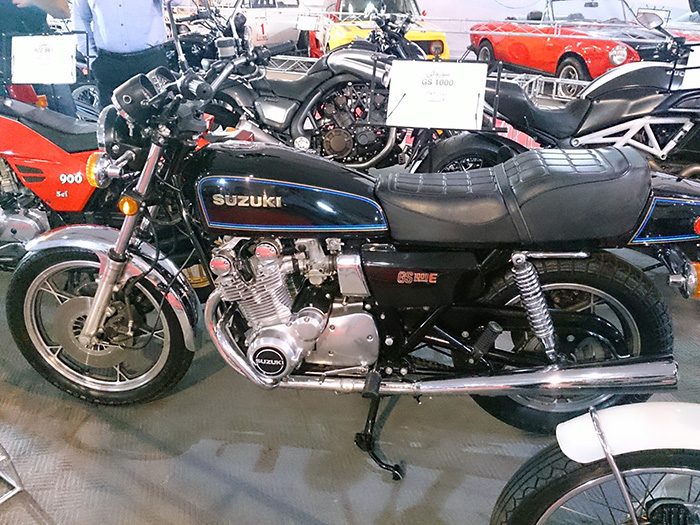 classic car in iran  34