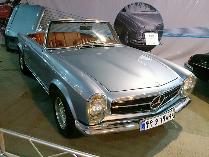 classic car in iran  75