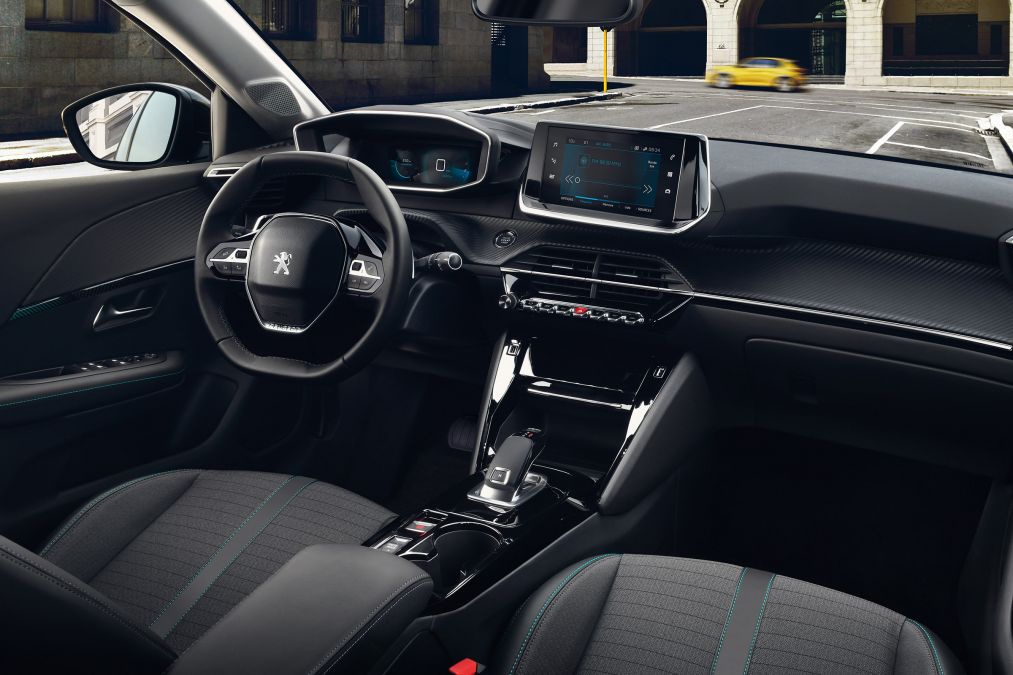 peugeot_208 6