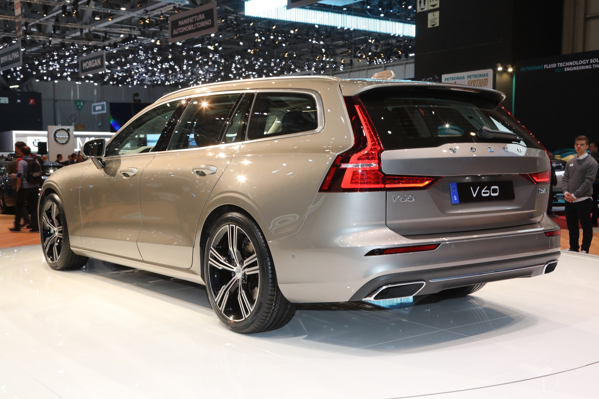 نمایشگاه زنو 2019 11