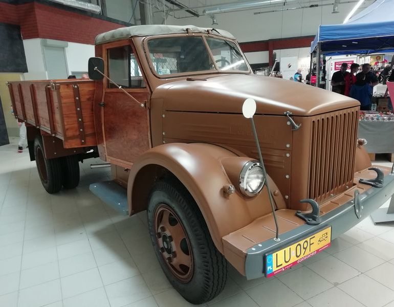 اتومبیل های کلاسیک  23