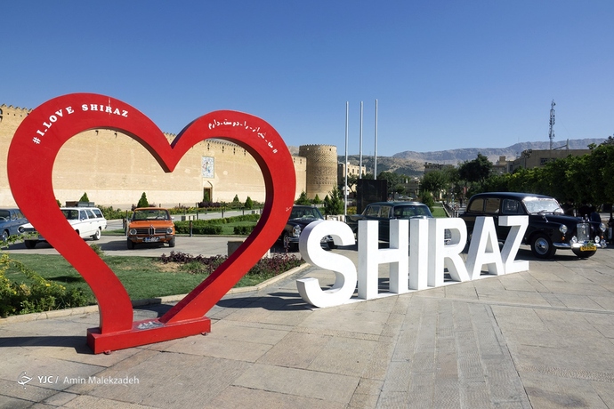 نمایشگاه اتومبیل های کلاسیک شیراز 9