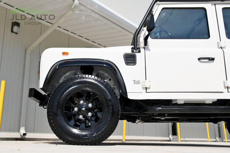 1992،Land Rover Defender 110 13