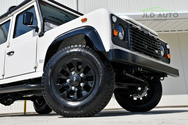 1992،Land Rover Defender 110 24