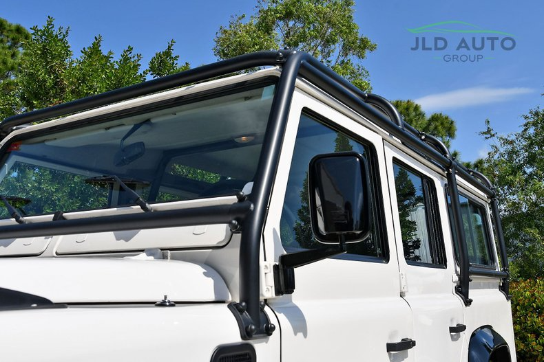 1992،Land Rover Defender 110 26