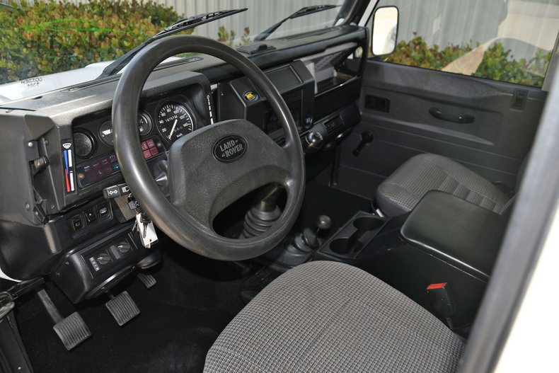 1992،Land Rover Defender 110 27