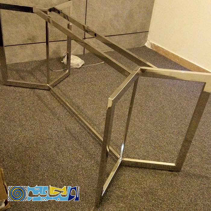 طراحی و اجرای اتاق کنفرانس. با تمام تحهیزات اتاق صدا نور و صدای کنفرانس به صورت کامل 3