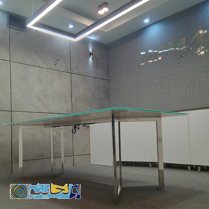 طراحی و اجرای اتاق کنفرانس. با تمام تحهیزات اتاق صدا نور و صدای کنفرانس به صورت کامل 4