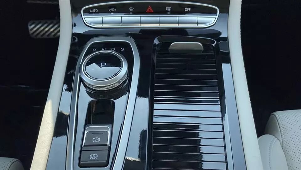 اسکای ول ET۵ خودروی برقی