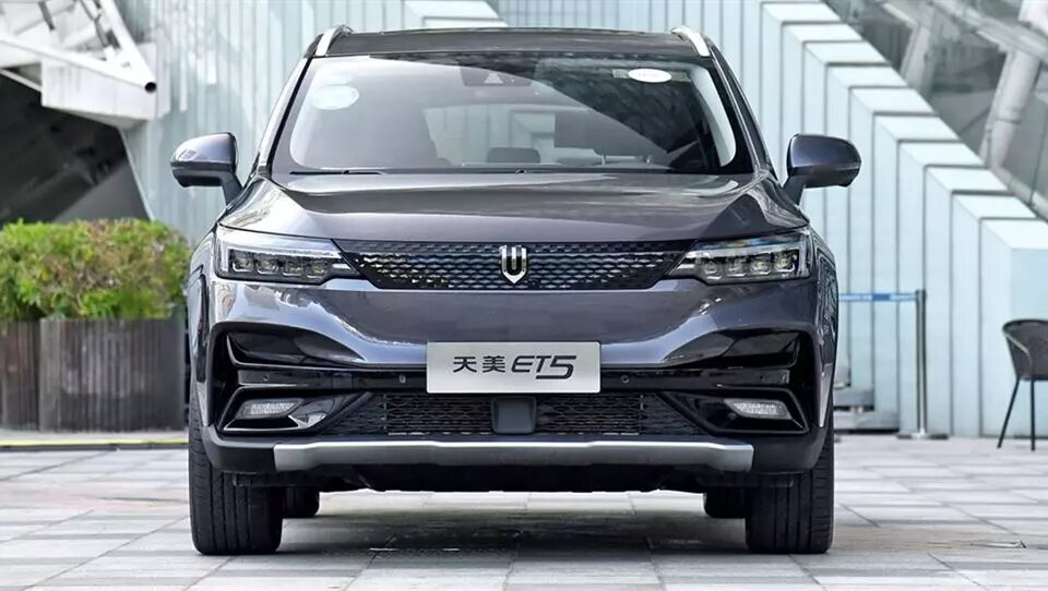 اسکای ول ET۵ خودروی برقی