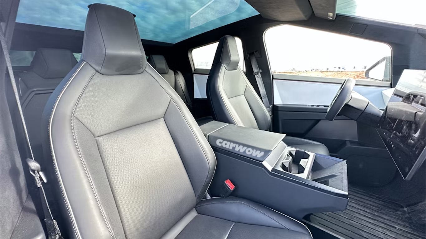 سایبر تراک تسلا ..... 6