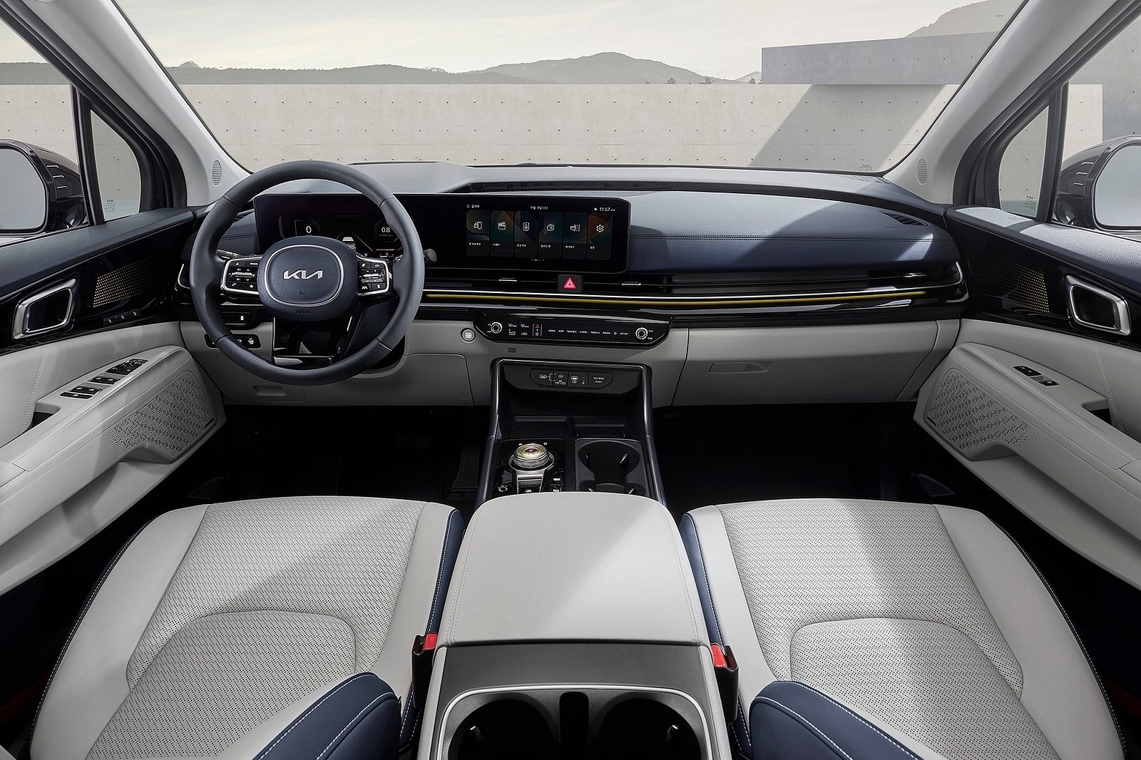 کیا کارنیوان 2025 3